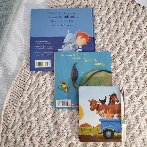 Animal Theme Book Bundle including 2 Popular Best Sellers - Picture 2 of 10